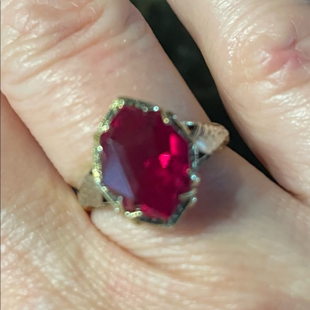 Vintage Spinel ring (14K)